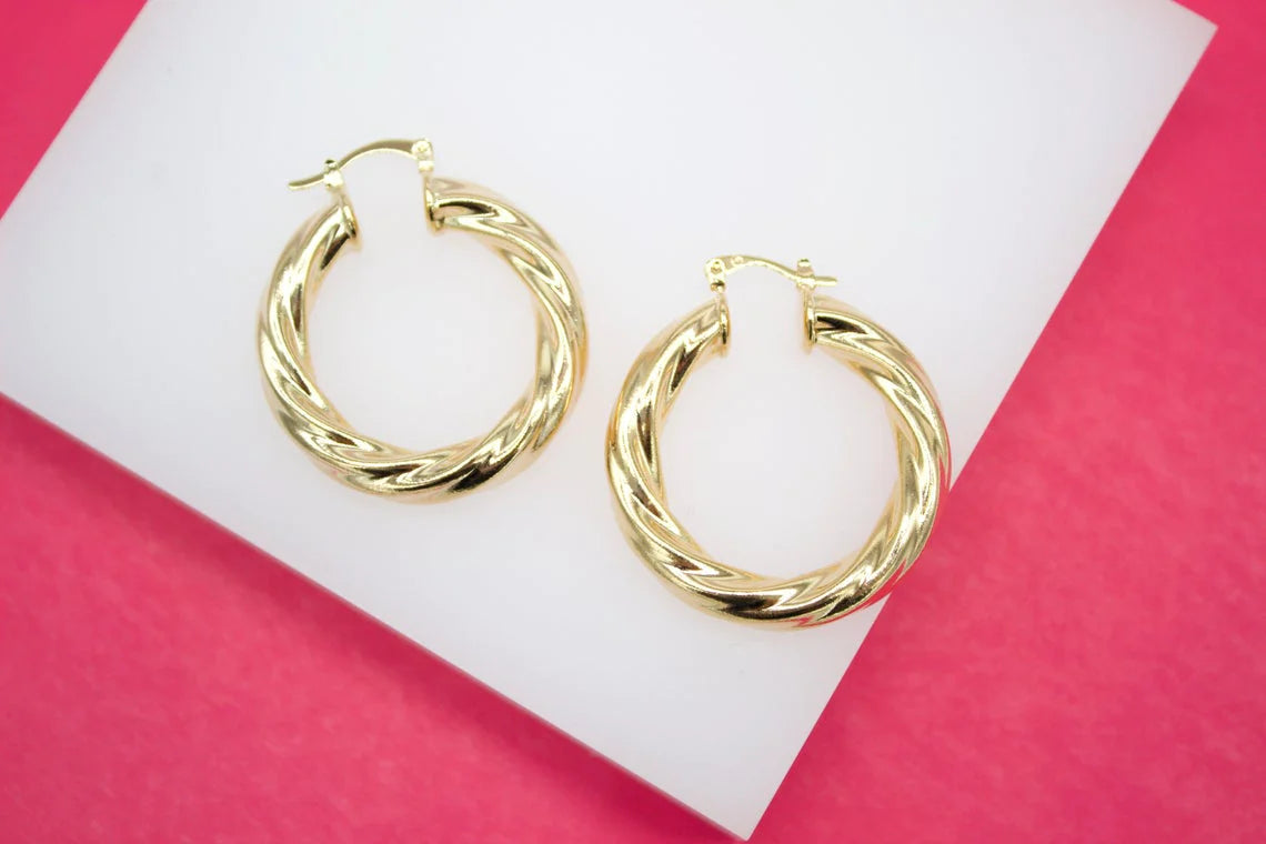 18K GOLD FILLED 6MM TWISTED HOOPS | LEVER BACK - MTT Collective