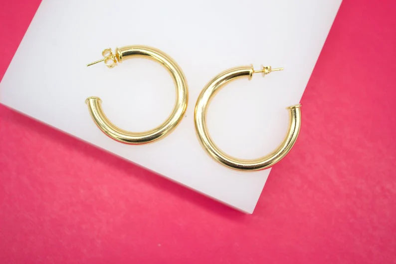 18K GOLD FILLED OPEN HOOP CAPPED END WITH STUD BACKING | SIZE OPTIONS - MTT Collective