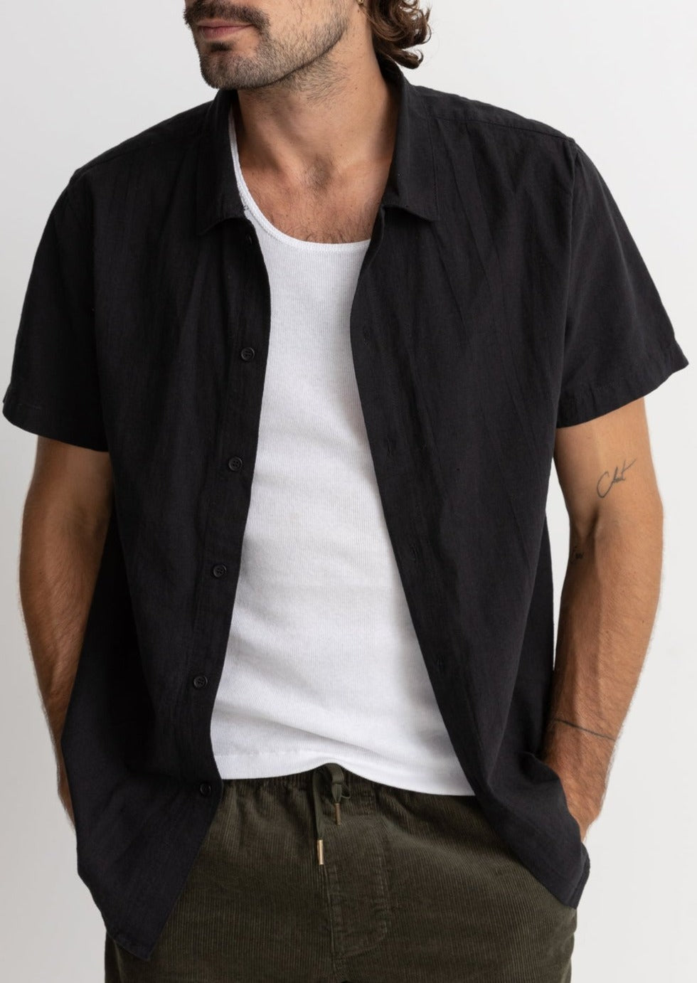 Classic Linen Short-Sleeve Shirt - MTT Collective