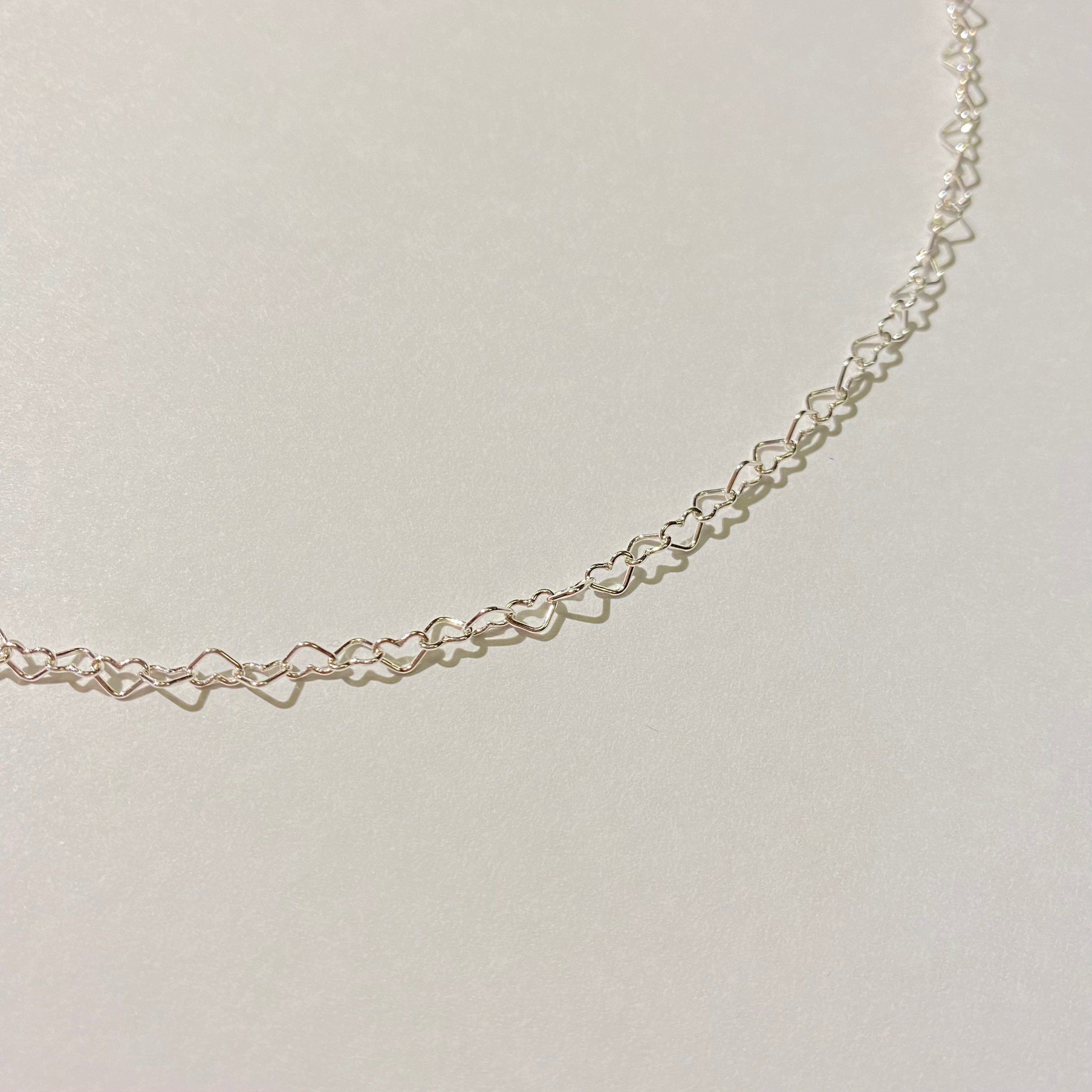 DAINTY HEART CHAIN NECKLACE | STERLING SILVER - MTT Collective